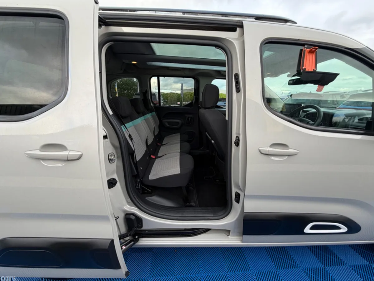 Citroen Berlingo Multispace MPV, Diesel, 2021, Beige