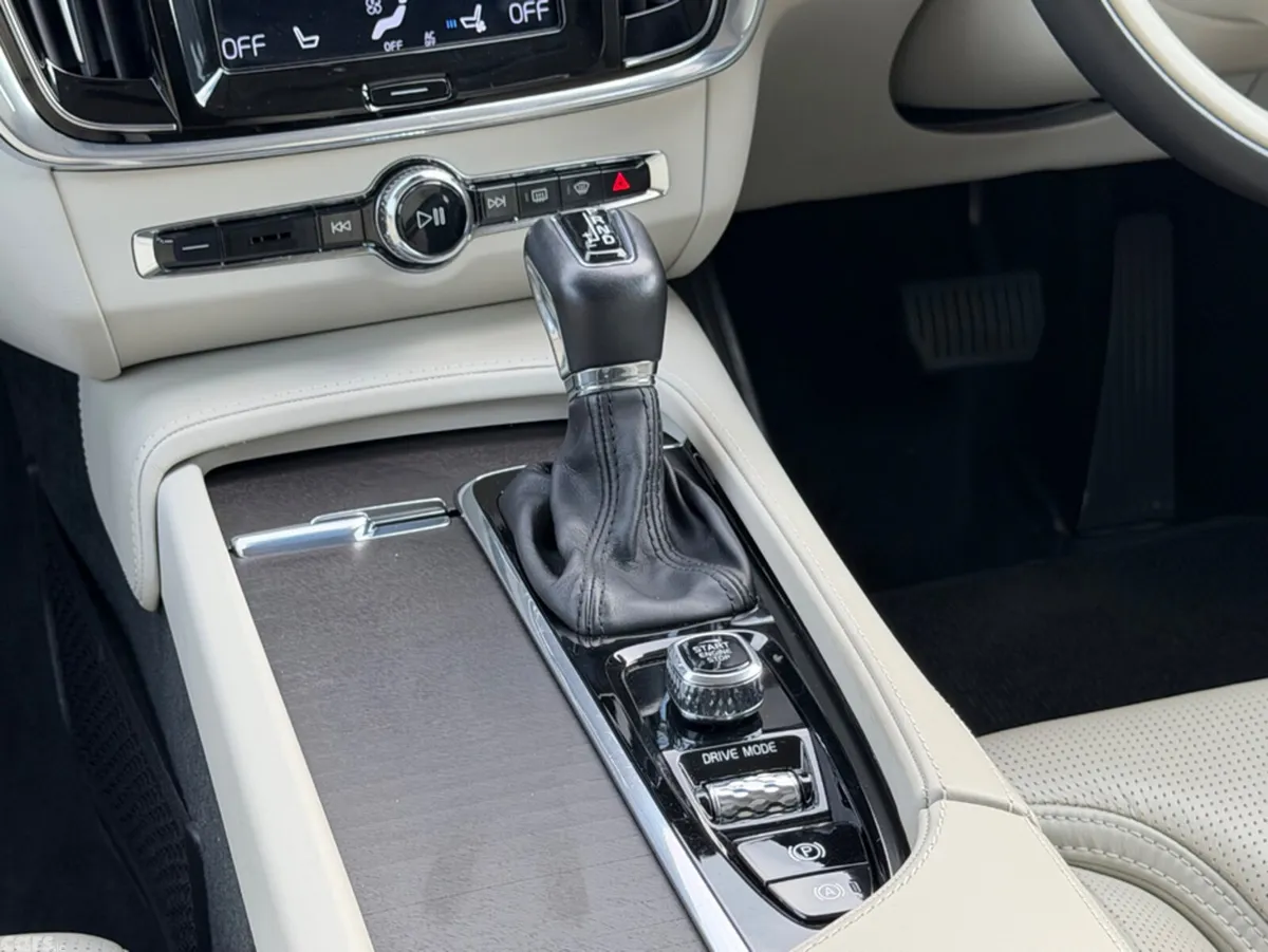 Volvo V90 Estate, Diesel, 2019, White