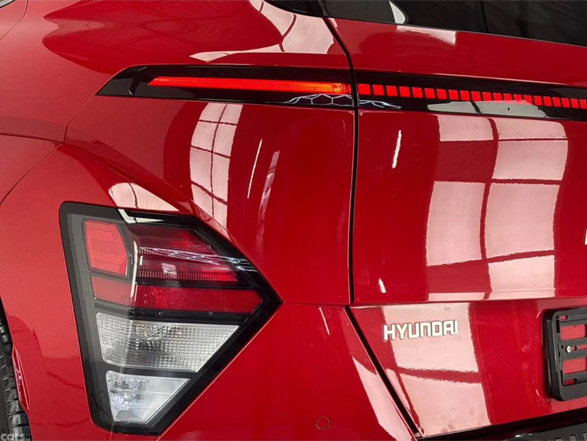 Hyundai KONA Hatchback, Electric, 2025, Red