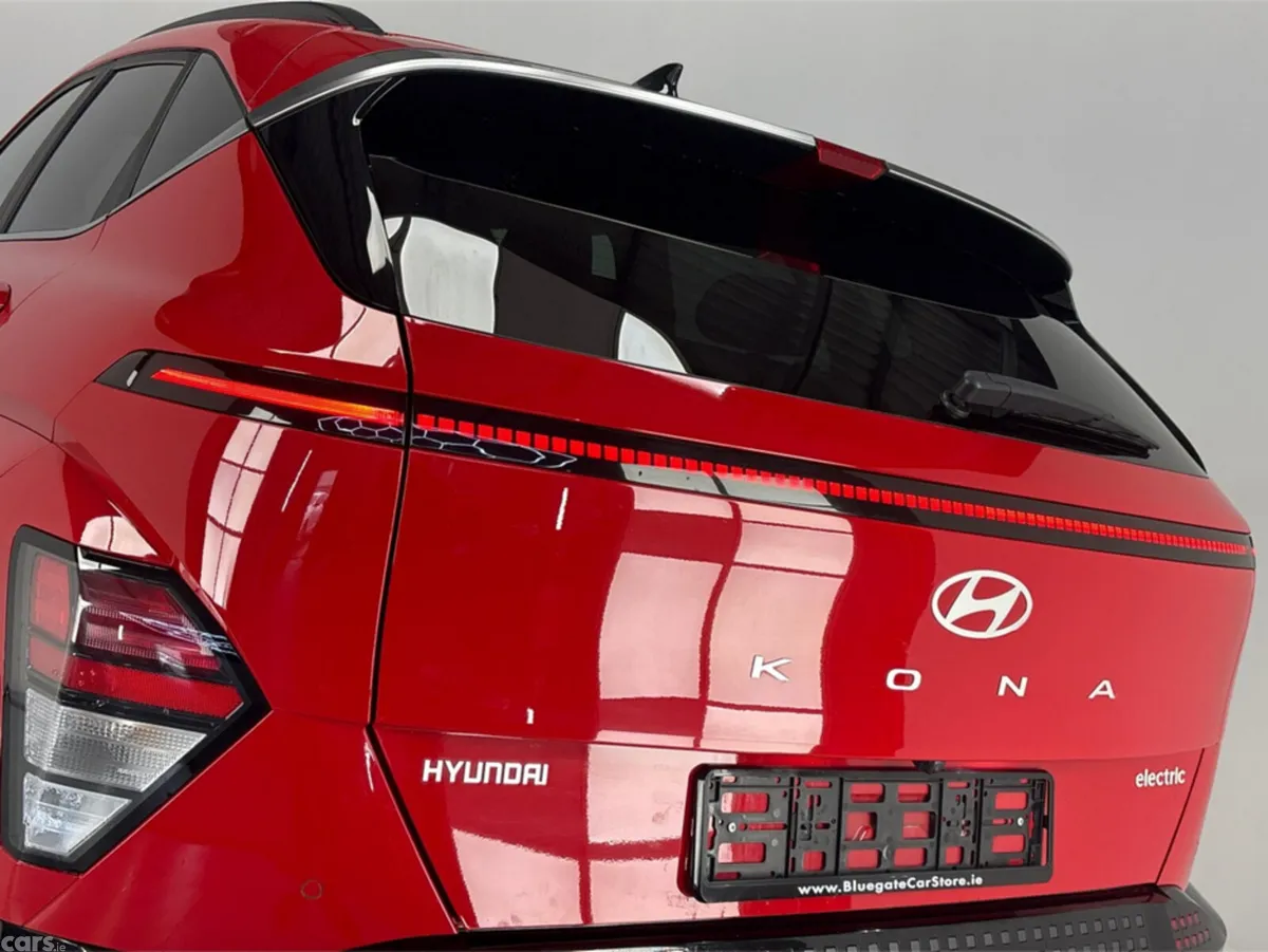 Hyundai KONA Hatchback, Electric, 2025, Red