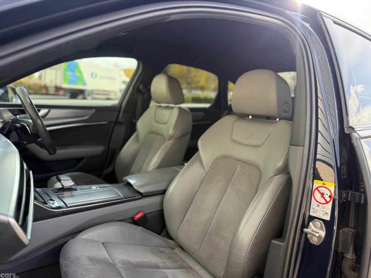 Audi A6 Saloon, Diesel, 2019, Blue