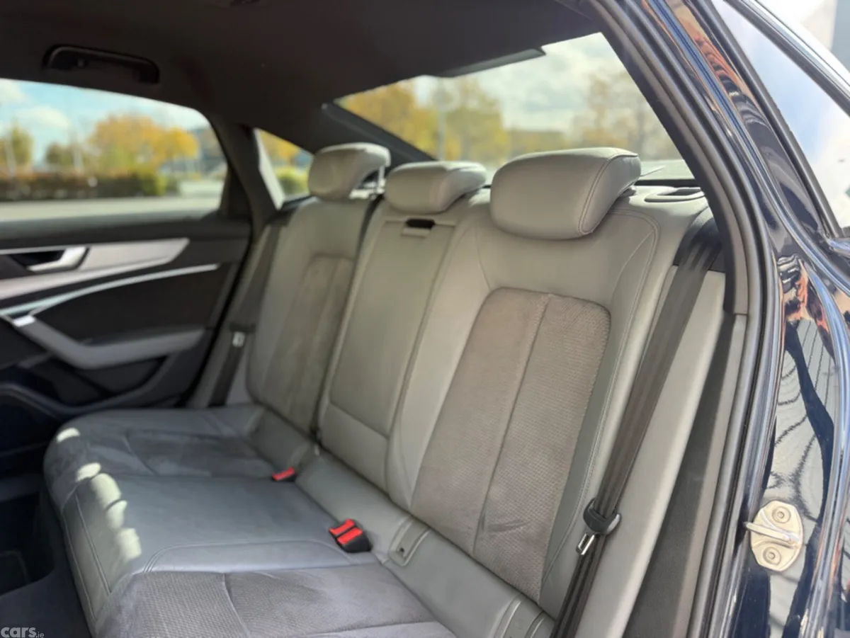 Audi A6 Saloon, Diesel, 2019, Blue