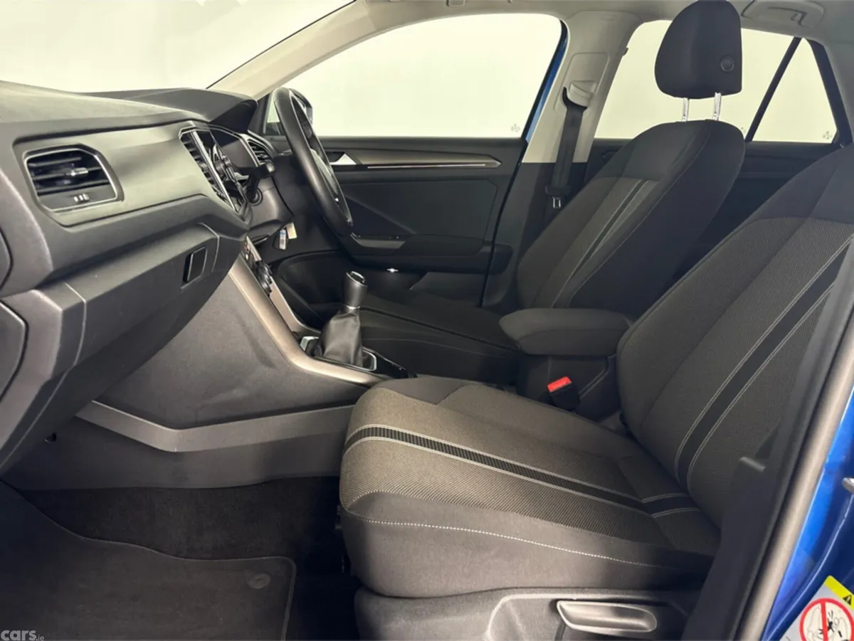 Volkswagen T-Roc Estate, Diesel, 2019, Blue