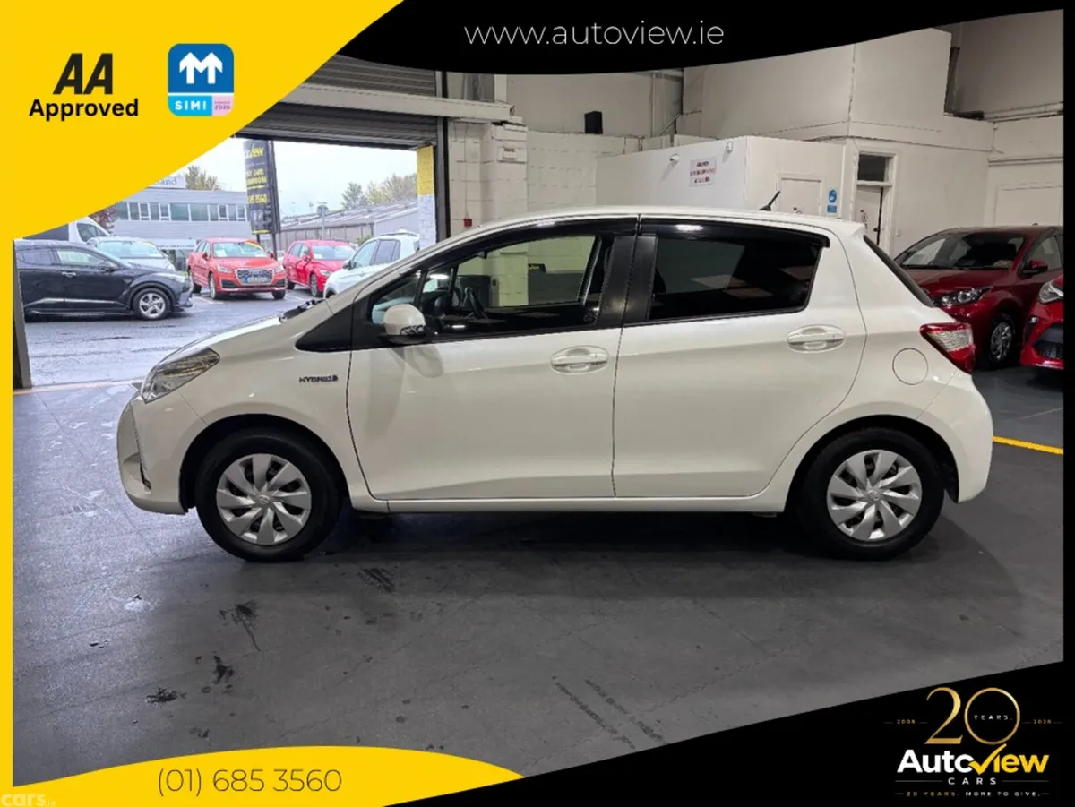 Toyota Vitz Hatchback, Petrol, 2017, White