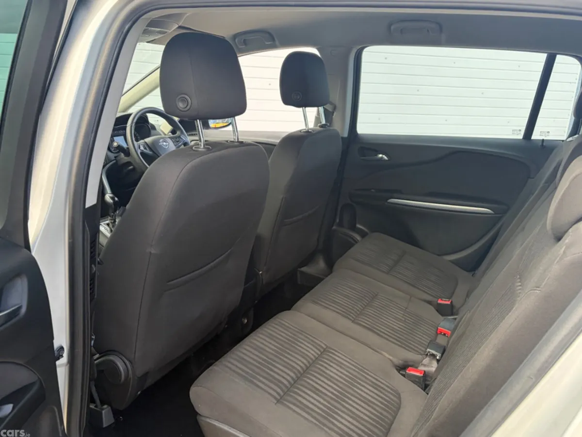 Opel Zafira MPV, Petrol, 2018, Grey