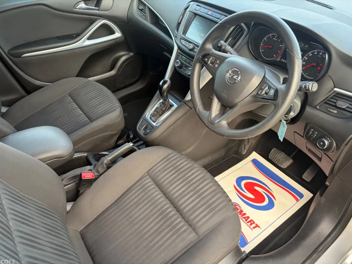 Opel Zafira MPV, Petrol, 2018, Grey