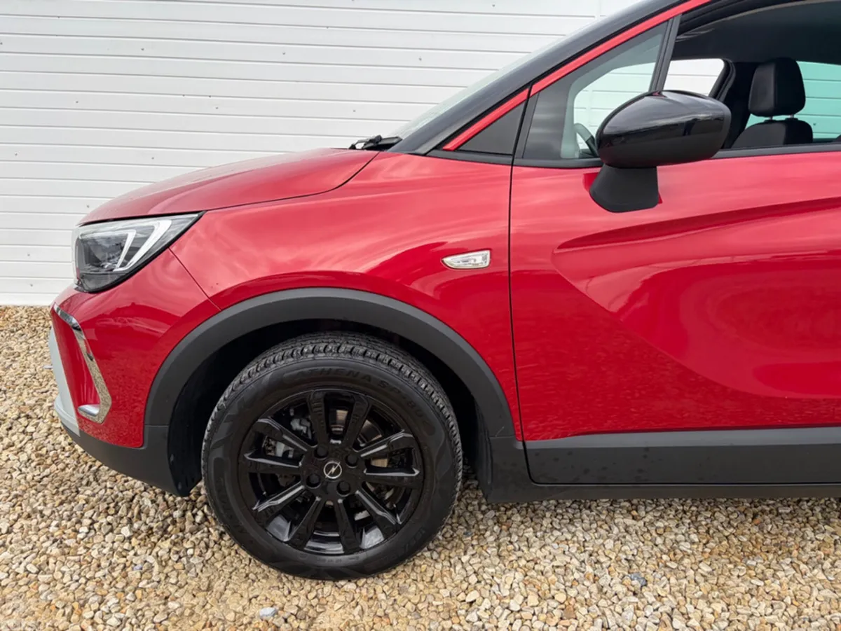 Opel Crossland MPV, Petrol, 2021, Red