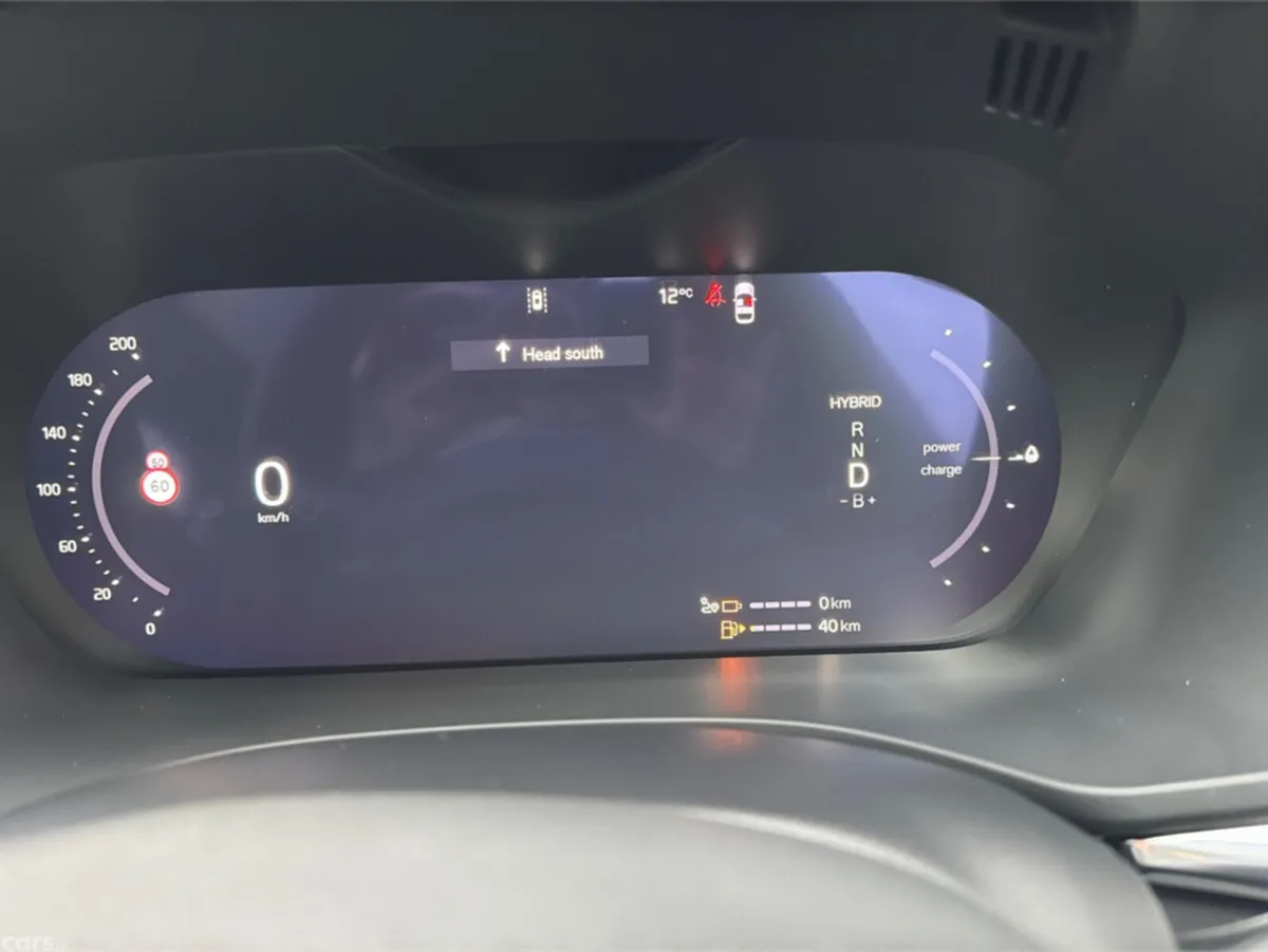 Volvo XC60 SUV, Petrol Plug-in Hybrid, 2026, Black