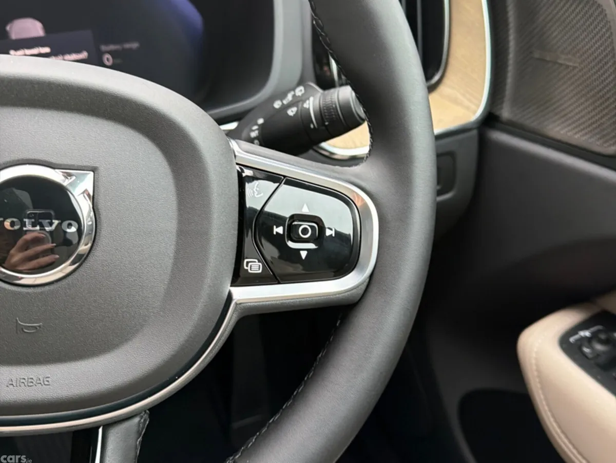 Volvo XC60 SUV, Petrol Plug-in Hybrid, 2026, Black