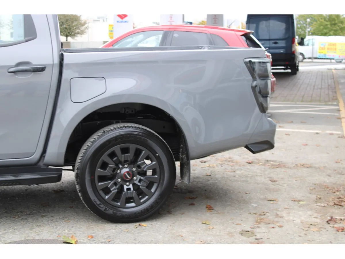 Isuzu D-Max Pick Up, Diesel, 2027, Grey