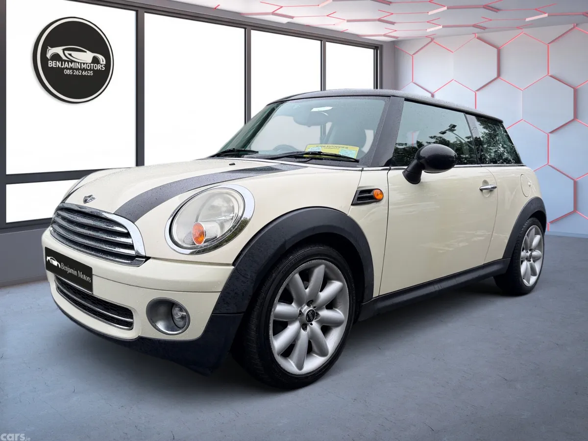 Mini Cooper Hatchback, Diesel, 2010, White