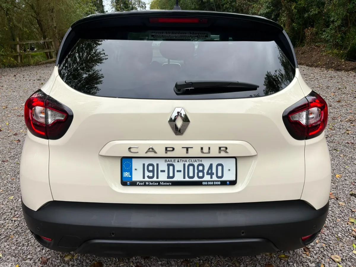 Renault Captur Hatchback, Petrol, 2019, White