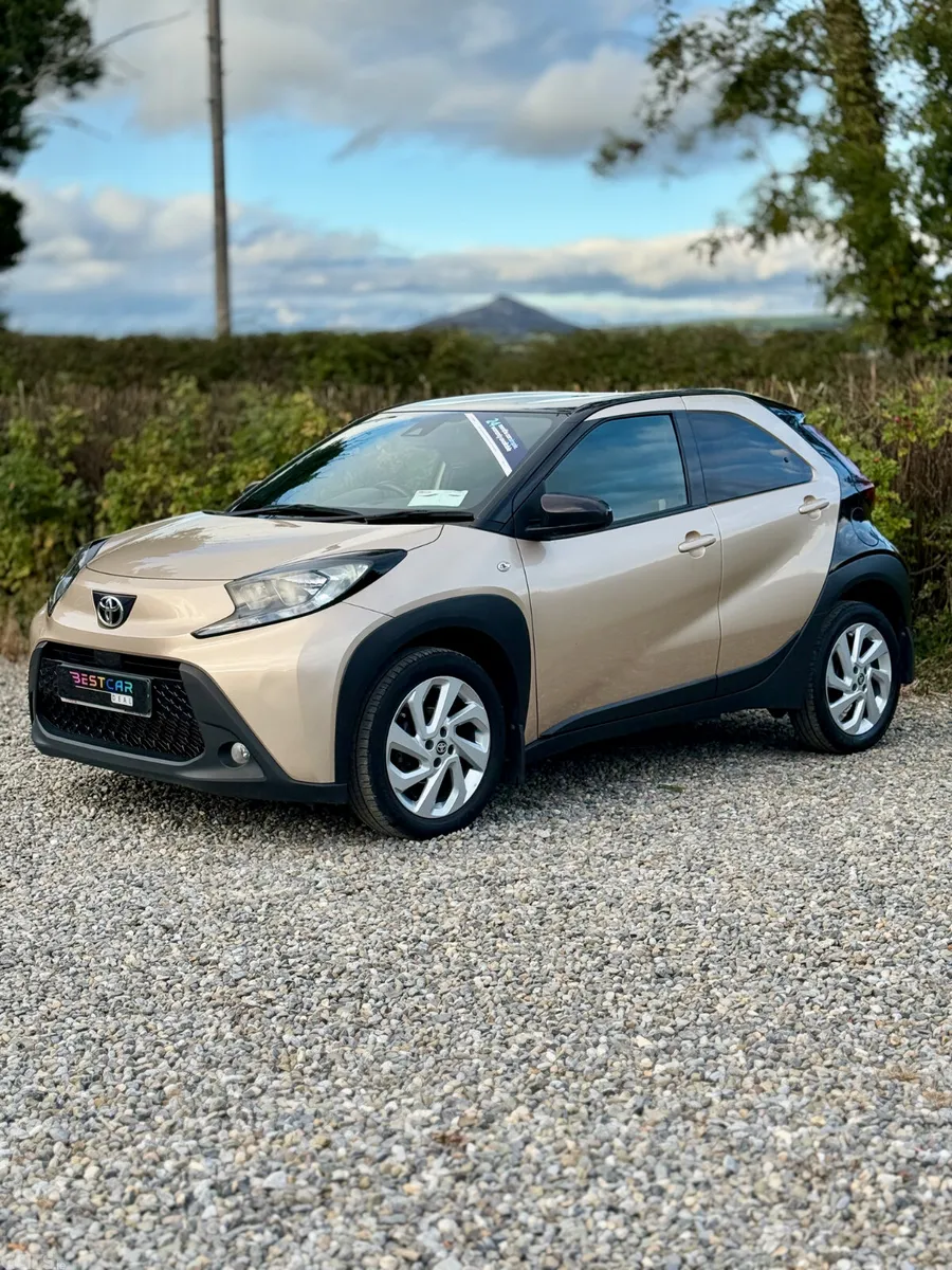 Toyota Aygo Hatchback, Petrol, 2022, Brown