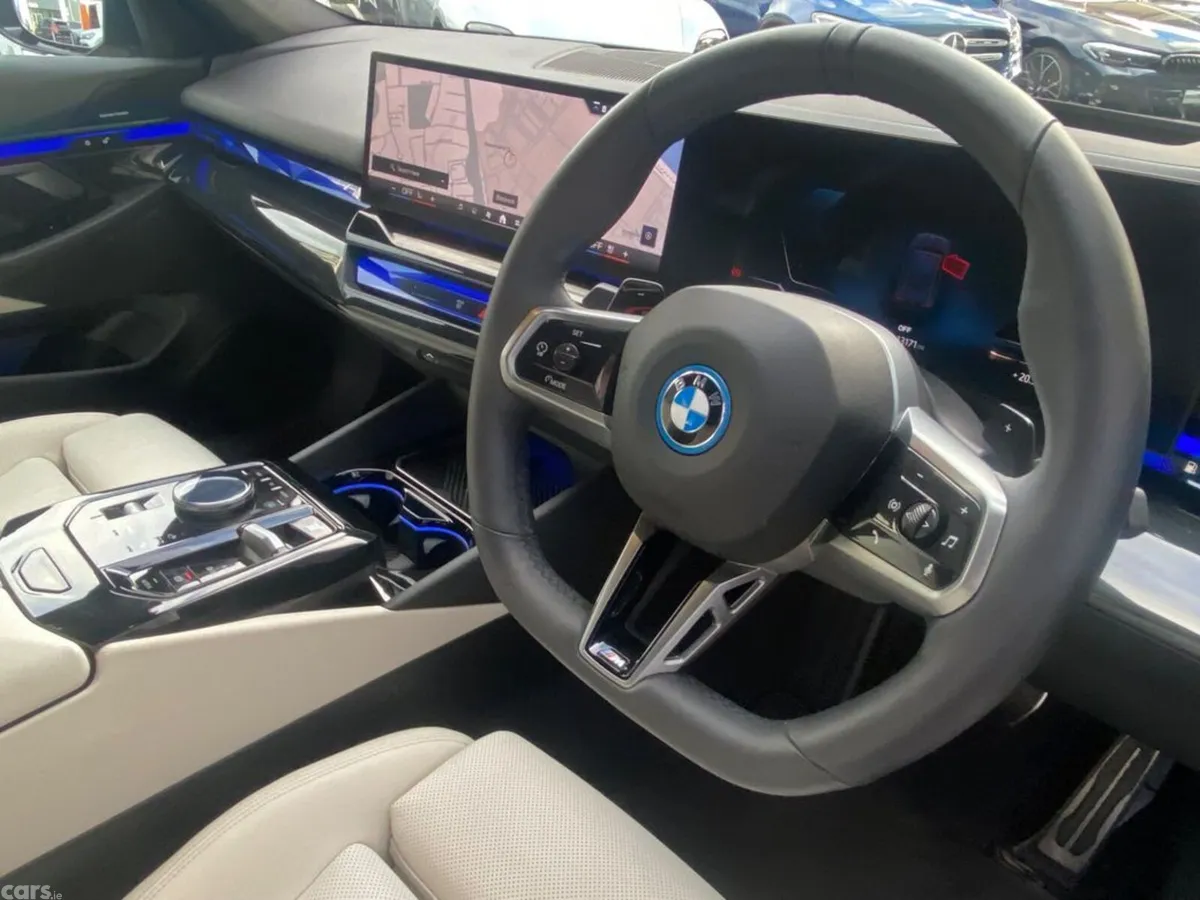 BMW 5-Series Estate, Petrol Plug-in Hybrid, 2025, Grey