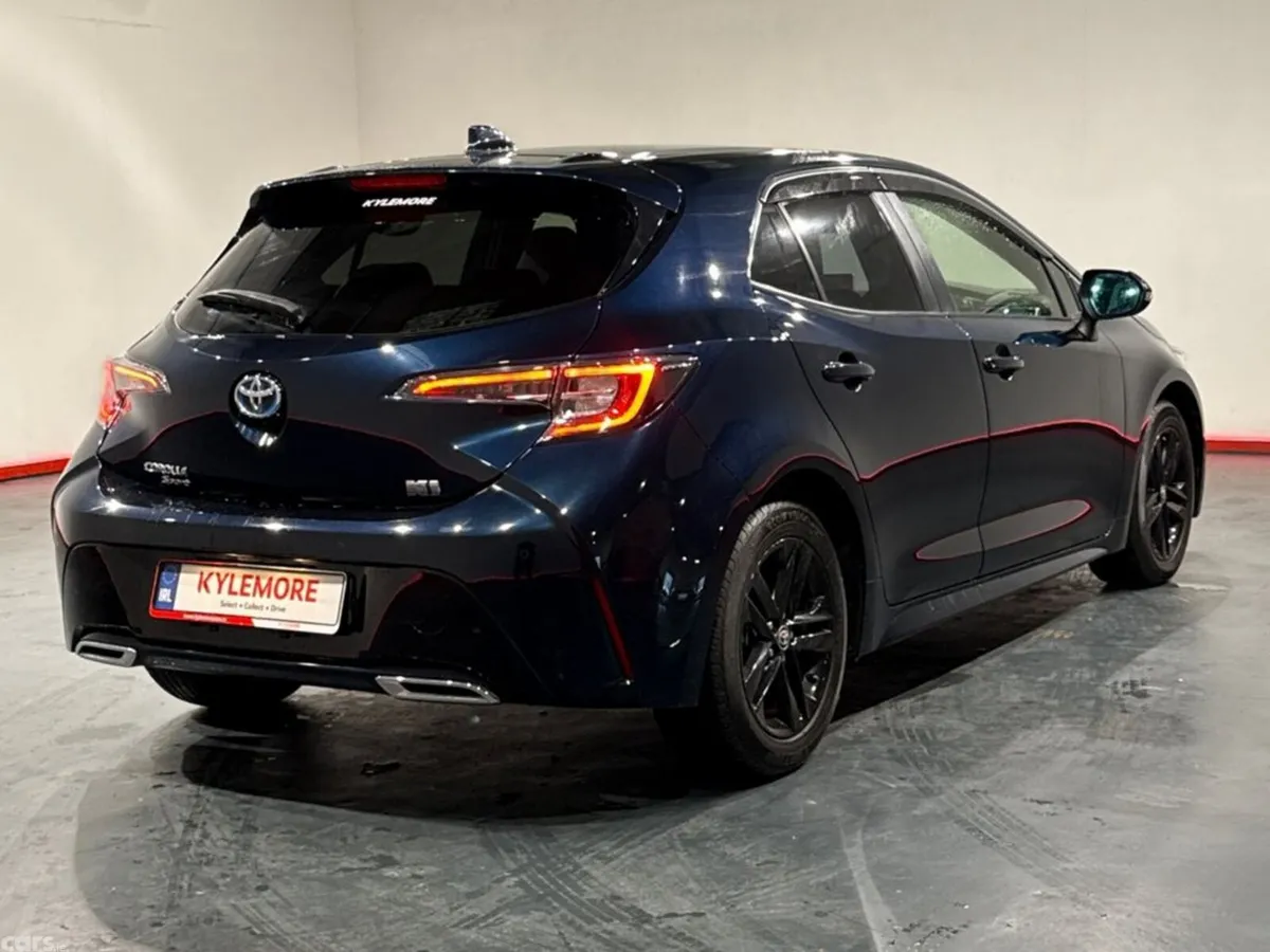 Toyota Corolla Hatchback, Petrol Hybrid, 2020, Blue