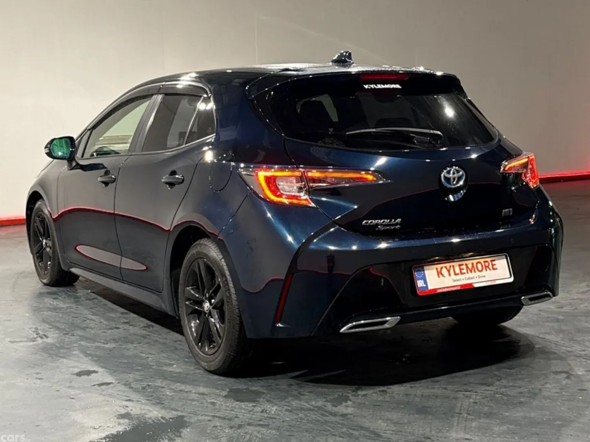 Toyota Corolla Hatchback, Petrol Hybrid, 2020, Blue