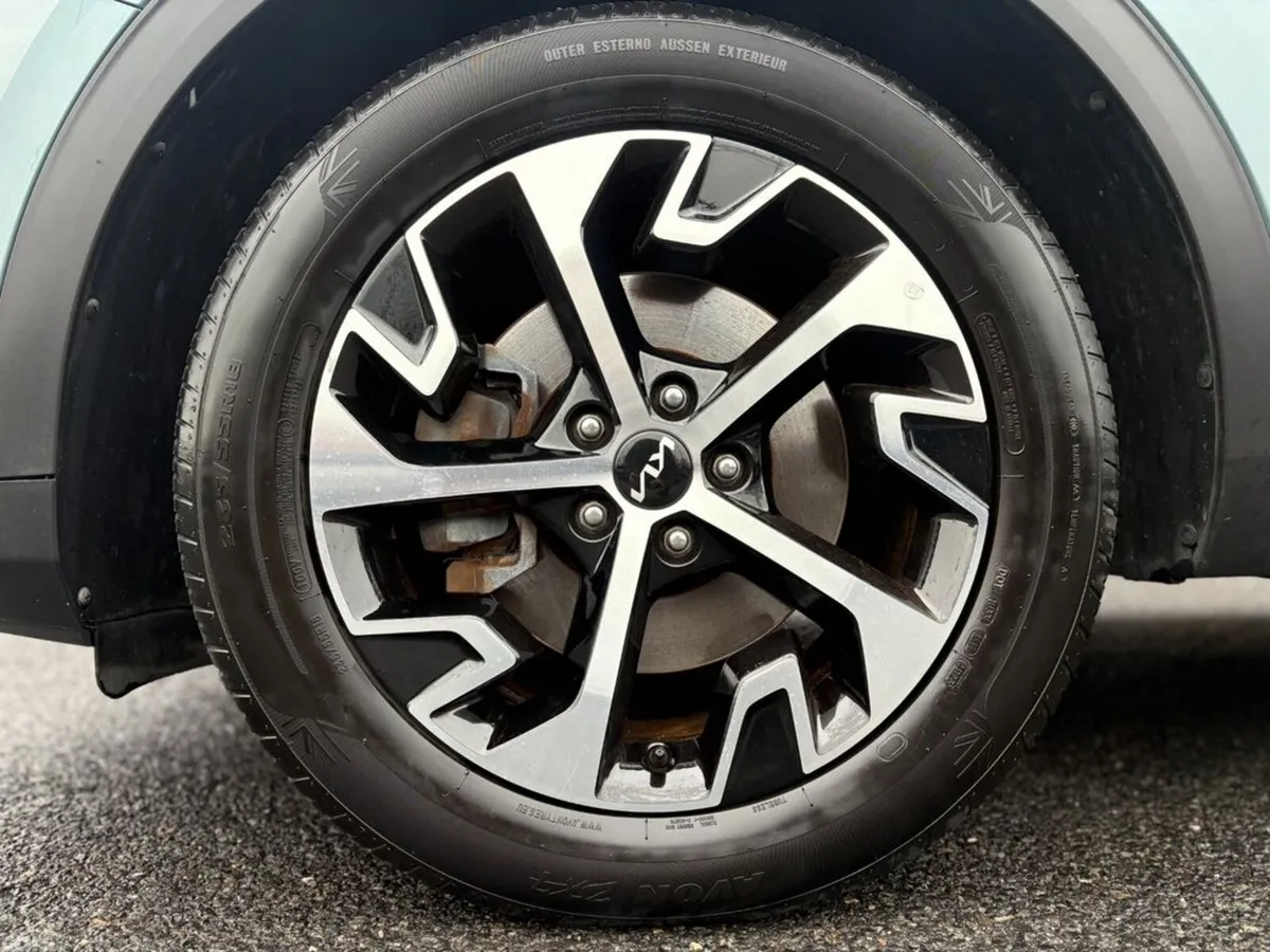 Kia Sportage SUV, Petrol Hybrid, 2022, Grey