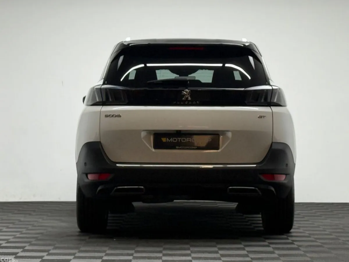 Peugeot 5008 MPV, Petrol, 2021, White
