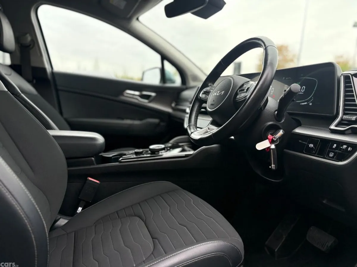 Kia Sportage SUV, Petrol Hybrid, 2022, Grey