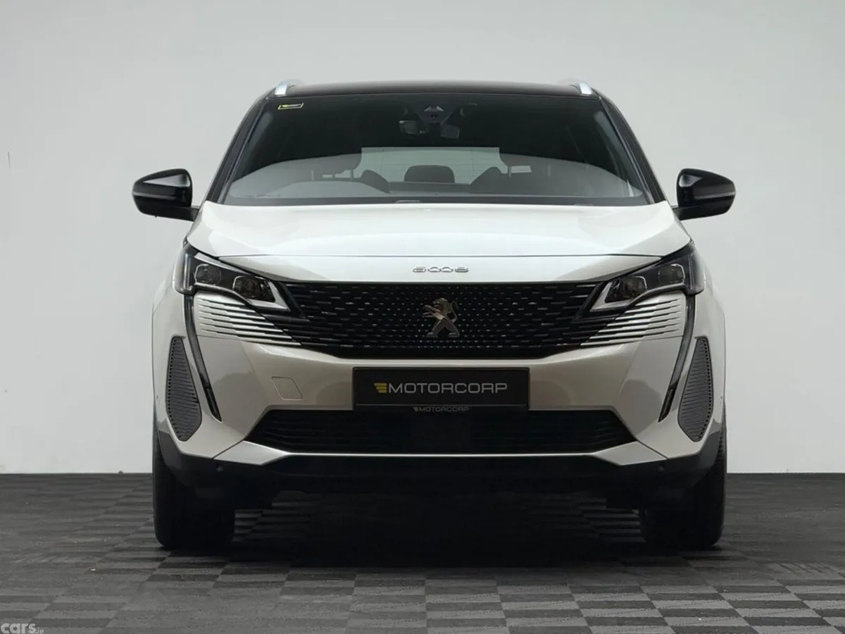Peugeot 5008 MPV, Petrol, 2021, White