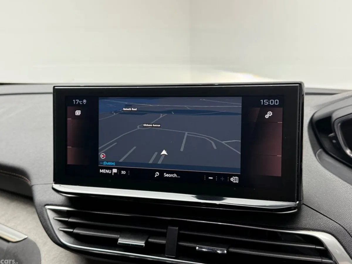 Peugeot 5008 MPV, Petrol, 2021, White