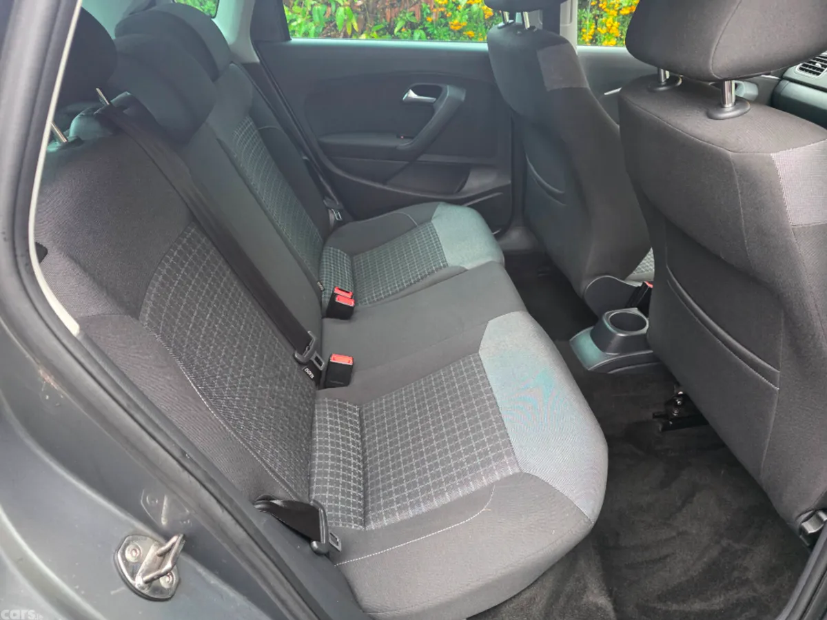 Volkswagen Polo Hatchback, Petrol, 2016, Grey