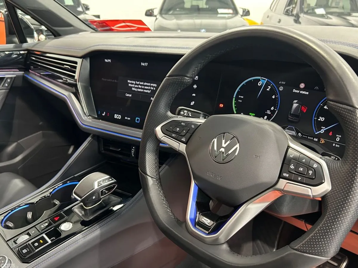 Volkswagen Touareg Estate, Petrol Plug-in Hybrid, 2025, Blue