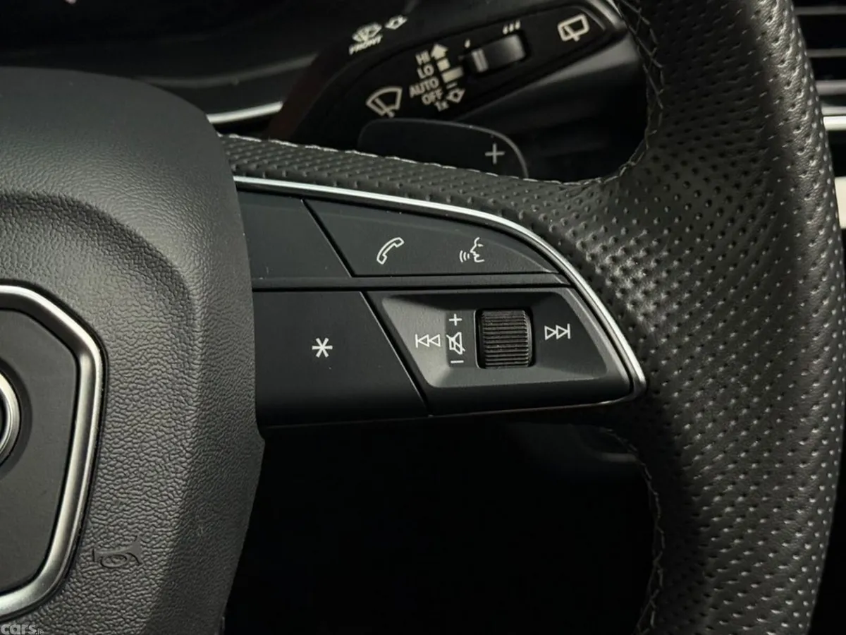 Audi Q5 SUV, Petrol Plug-in Hybrid, 2023, Black
