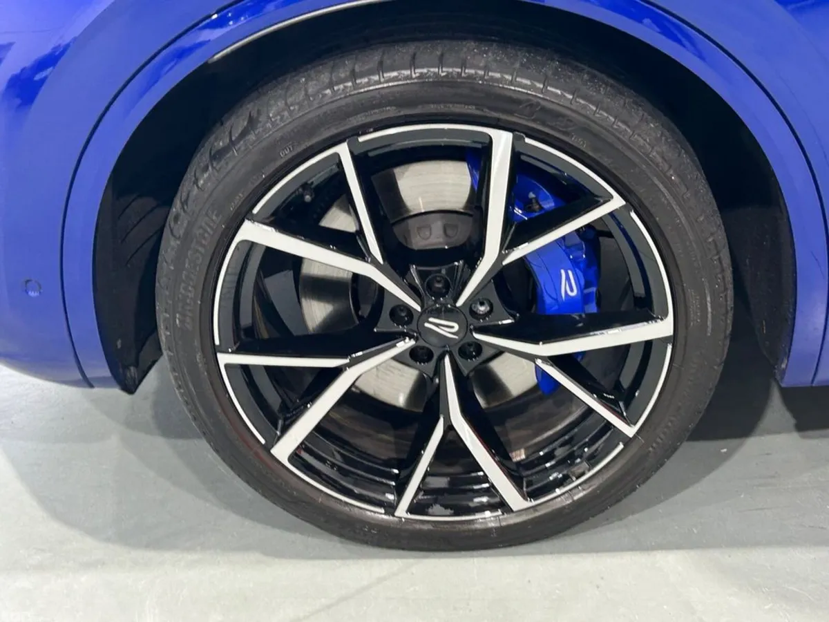 Volkswagen Touareg Estate, Petrol Plug-in Hybrid, 2025, Blue