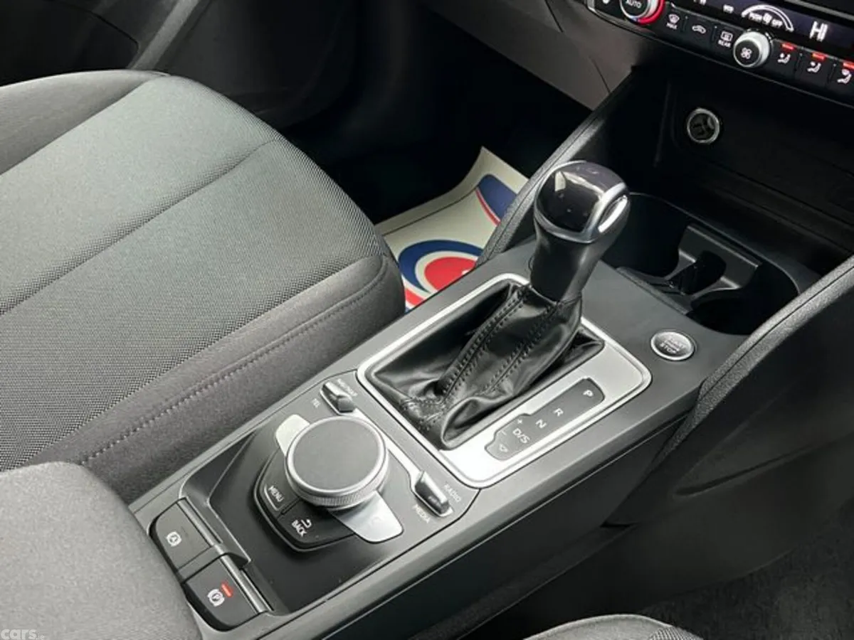 Audi Q2 Hatchback, Petrol, 2022, Blue