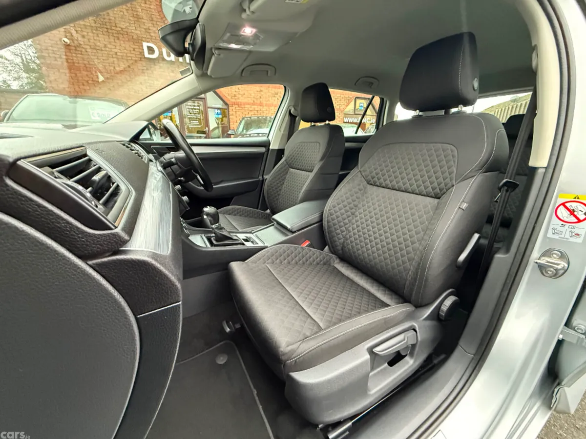 Skoda Superb Estate, Diesel, 2023, Grey