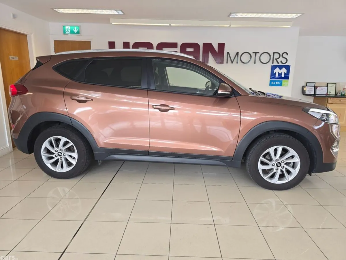 Hyundai Tucson SUV, Diesel, 2017, Brown