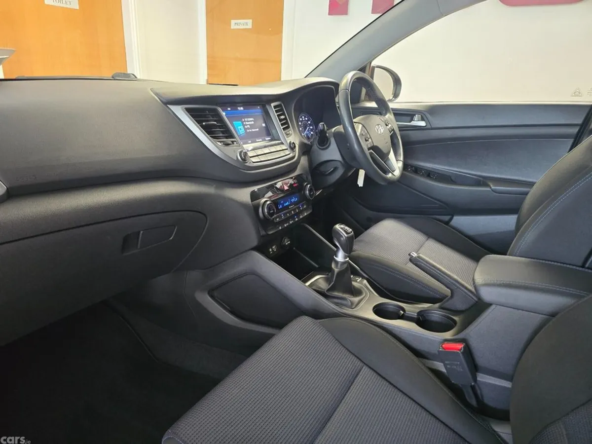 Hyundai Tucson SUV, Diesel, 2017, Brown