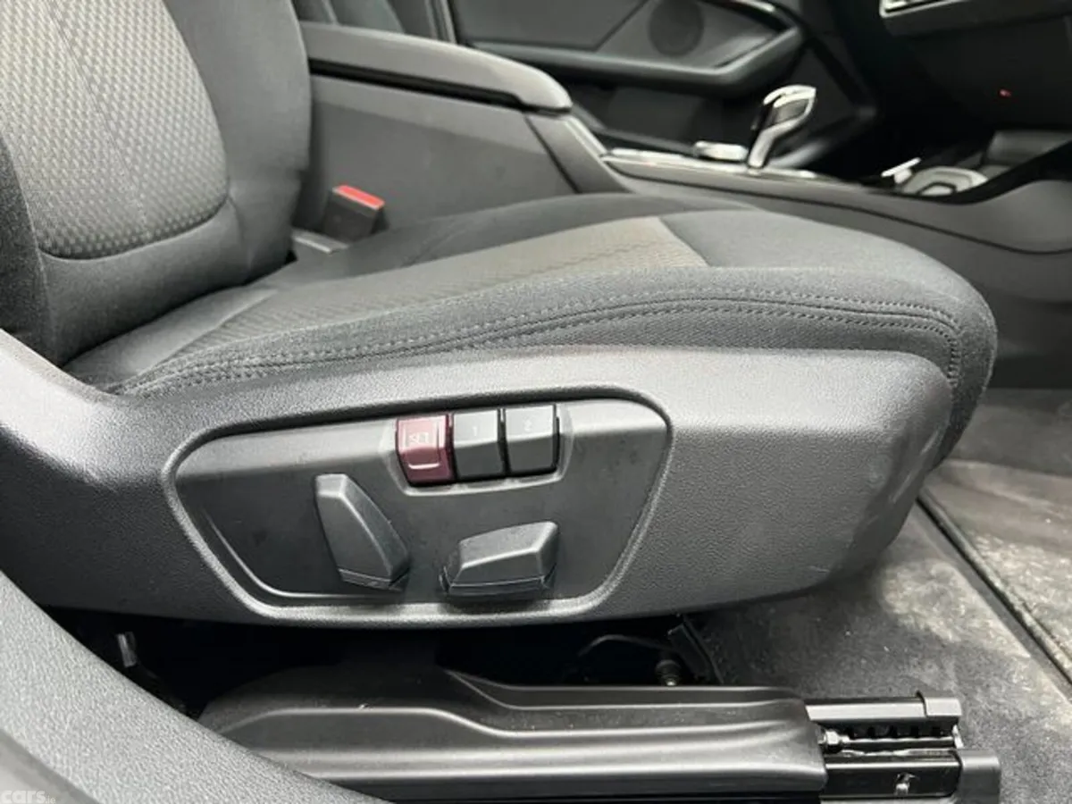 BMW 1-Series Hatchback, Diesel, 2023, White