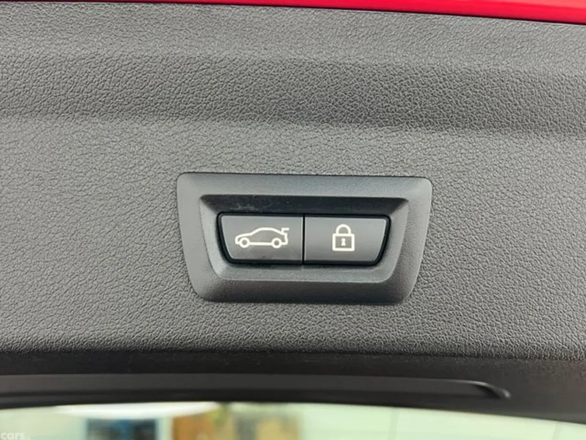 BMW 1-Series Hatchback, Diesel, 2020, Red