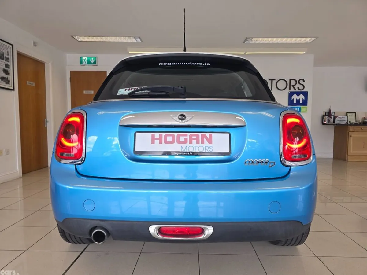 Mini Cooper Hatchback, Diesel, 2017, Blue