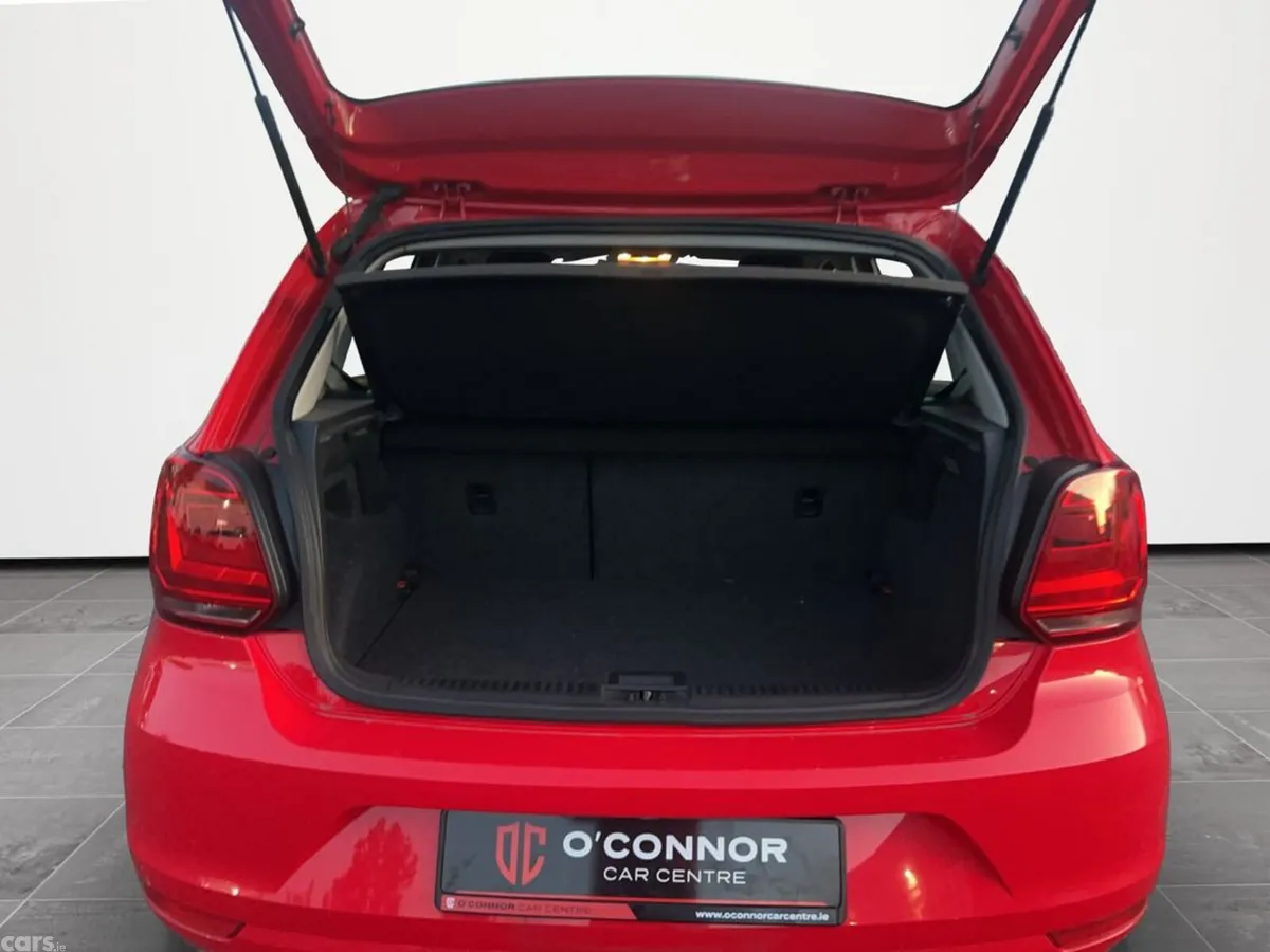 Volkswagen Polo Hatchback, Petrol, 2016, Red
