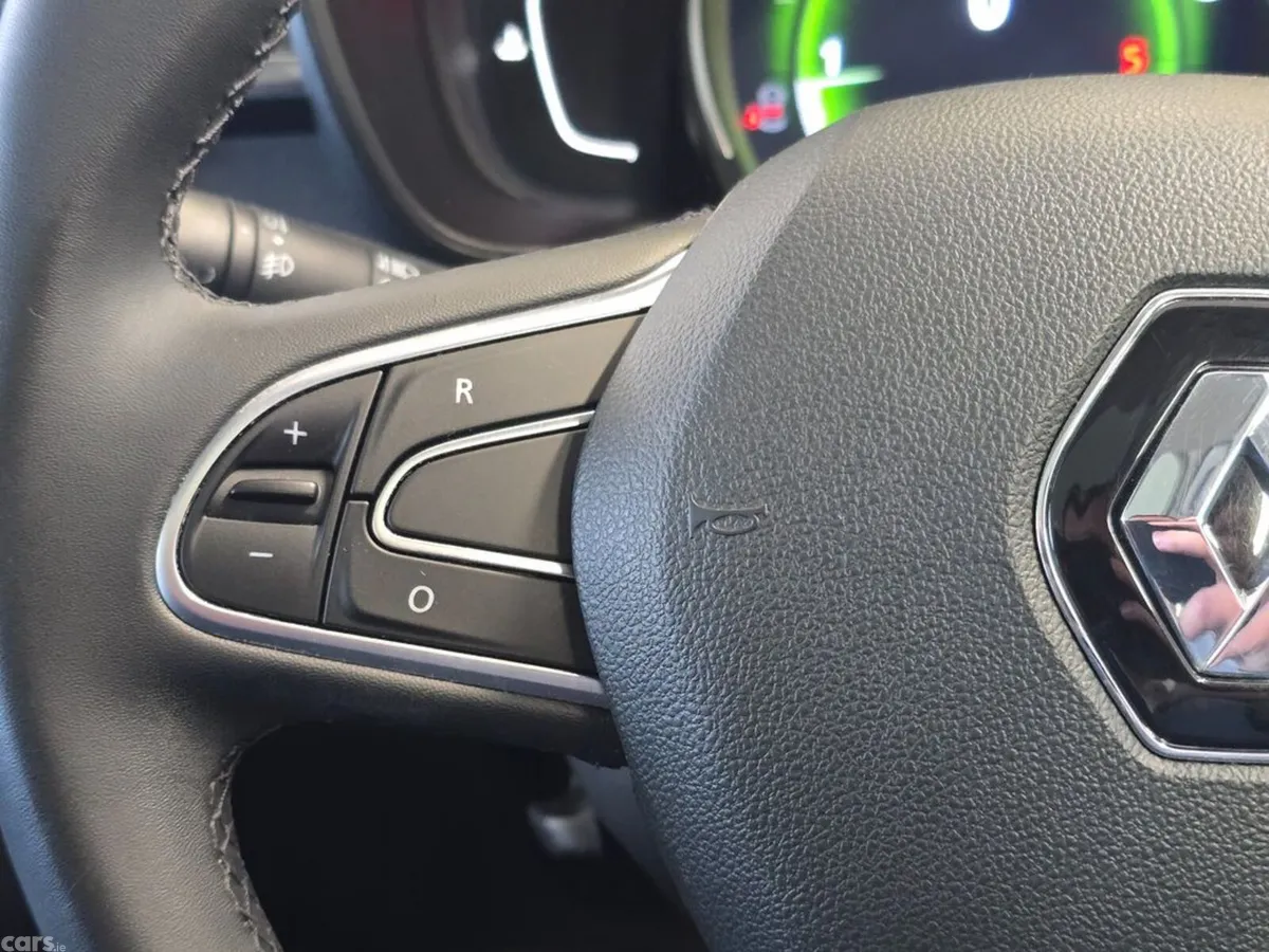 Renault Kadjar SUV, Diesel, 2020, Grey