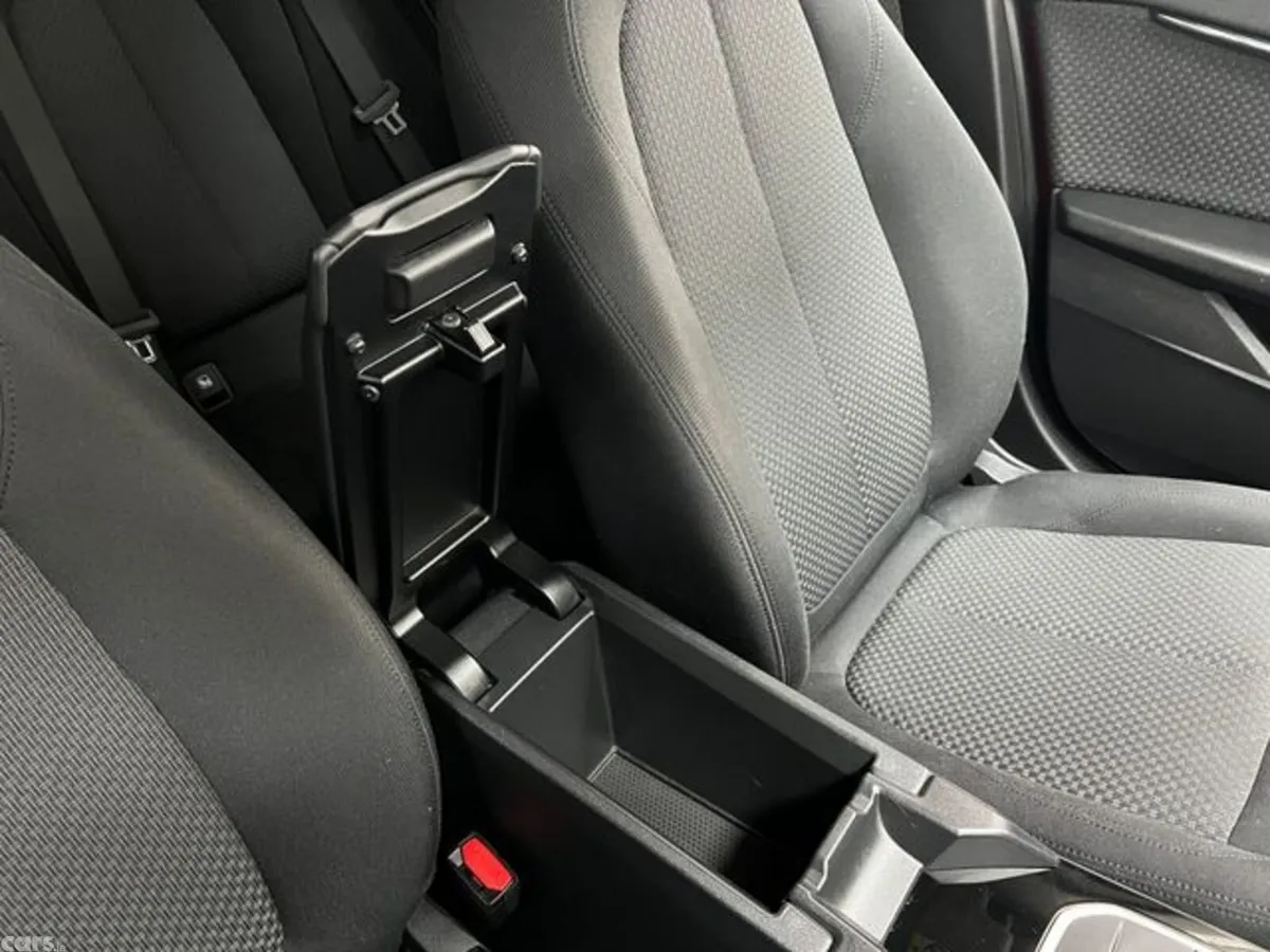BMW 1-Series Hatchback, Diesel, 2020, Red