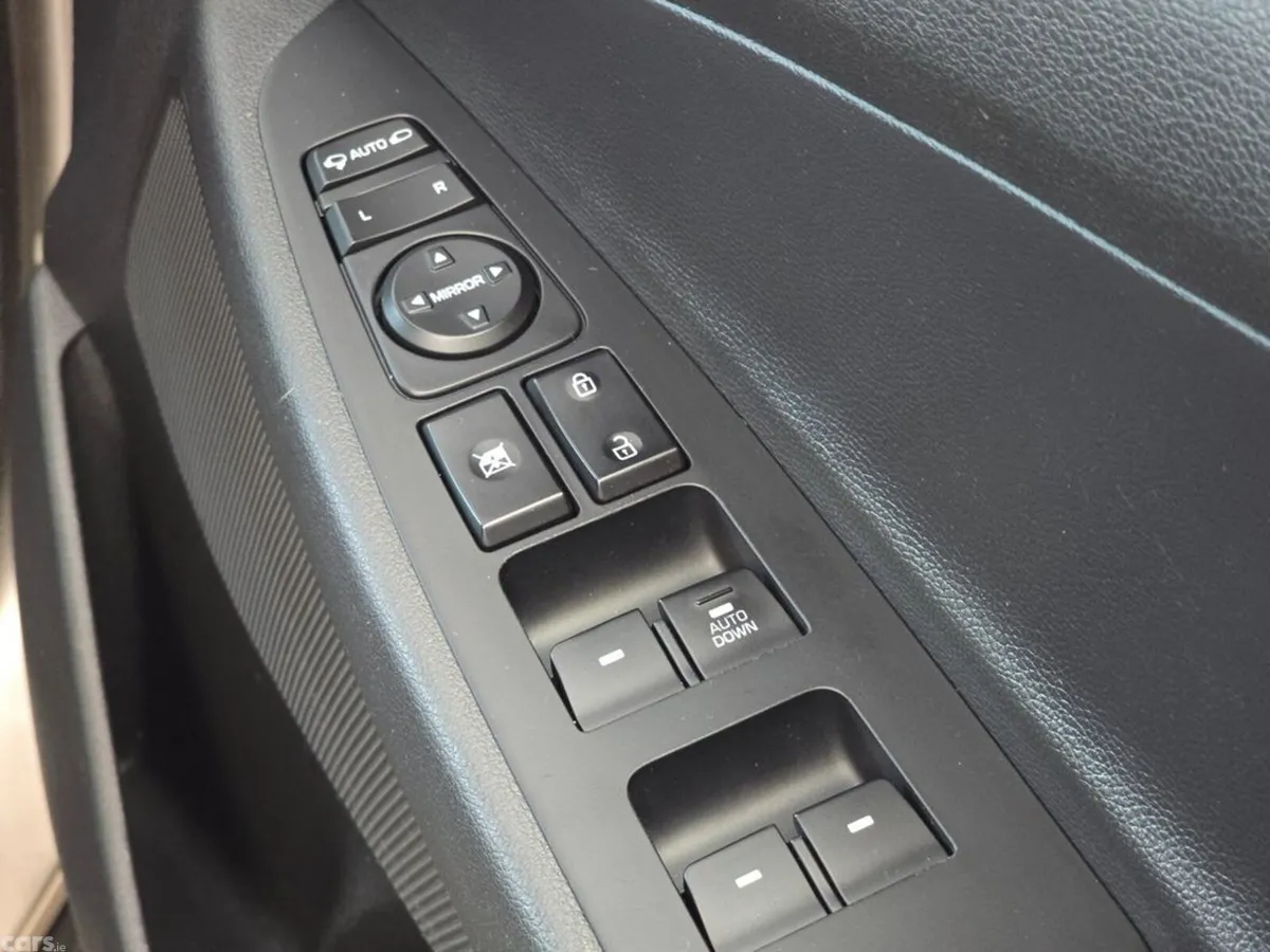 Hyundai Tucson MPV, Diesel, 2019, Beige