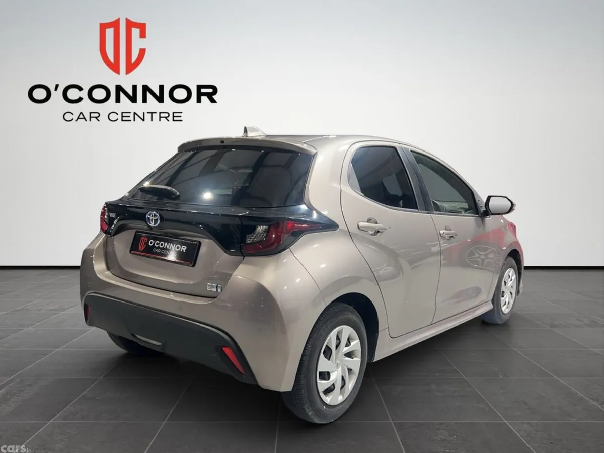 Toyota Yaris Hatchback, Petrol Hybrid, 2022, Brown