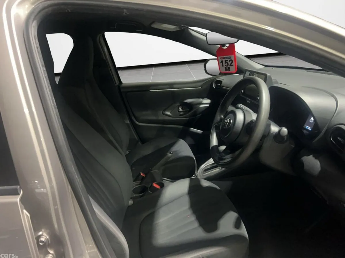 Toyota Yaris Hatchback, Petrol Hybrid, 2022, Brown