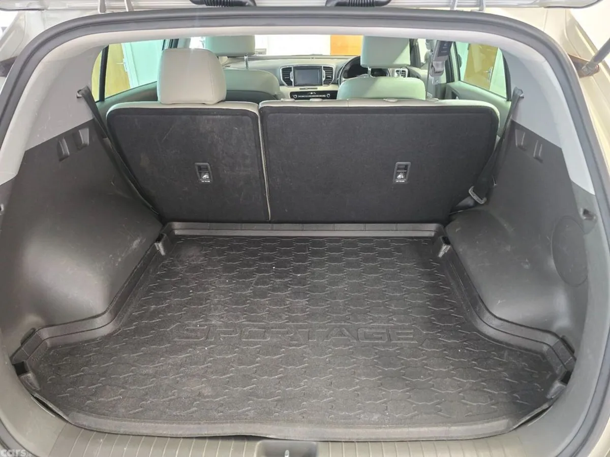 Kia Sportage MPV, Diesel, 2018, Grey