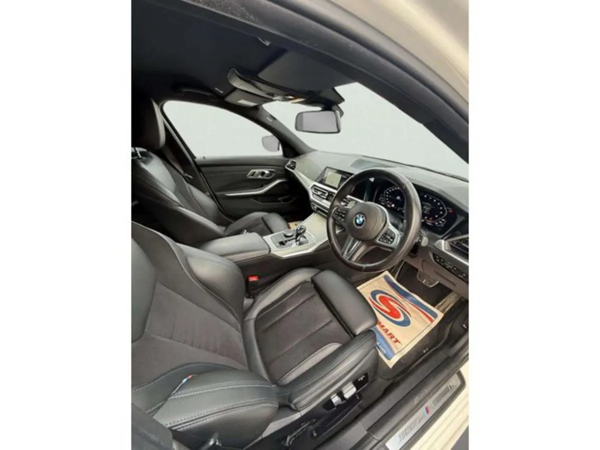 BMW 3-Series Estate, Diesel, 2021, White