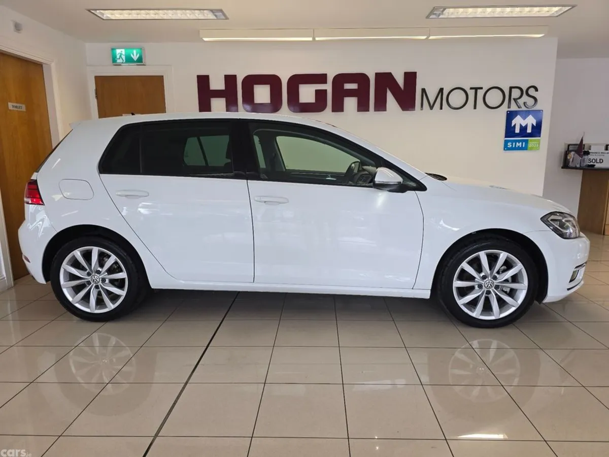 Volkswagen Golf Hatchback, Petrol, 2018, White