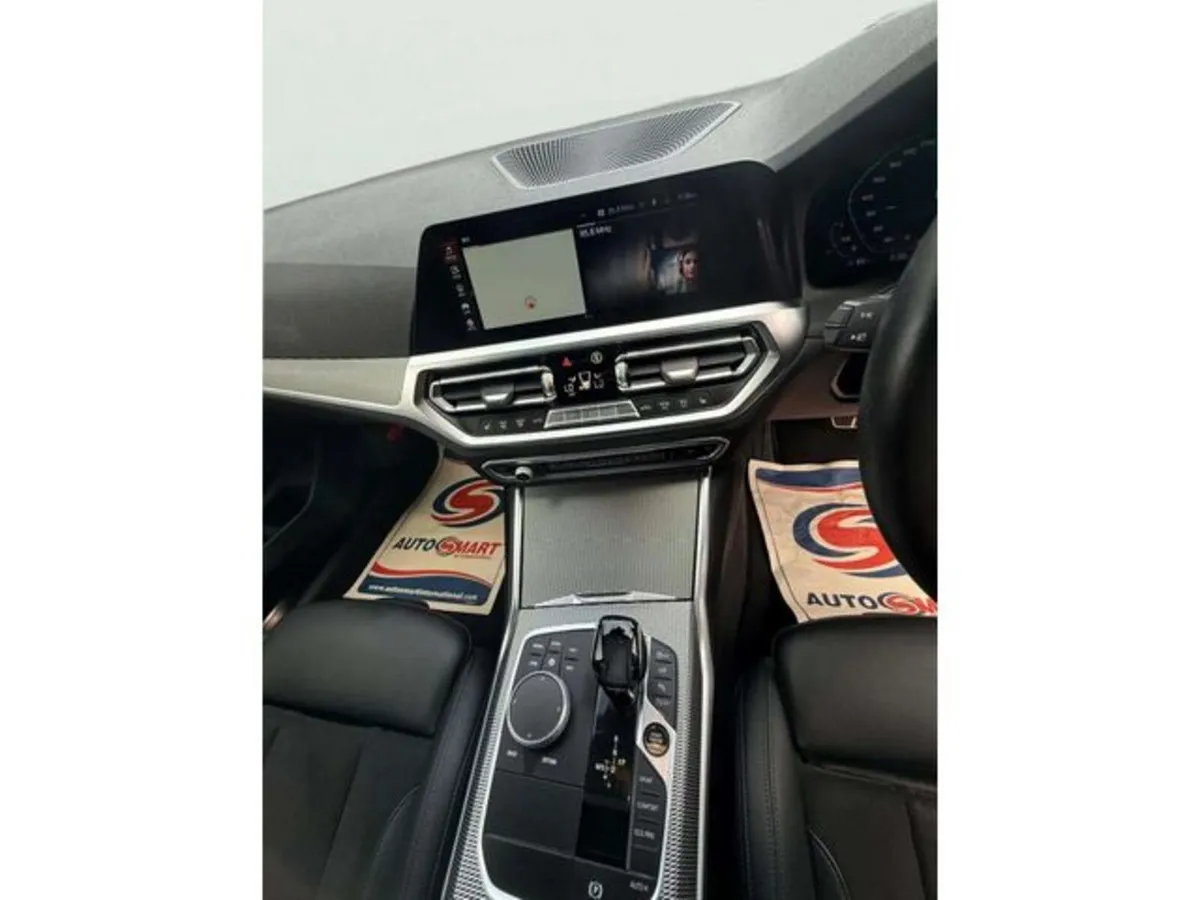BMW 3-Series Estate, Diesel, 2021, White