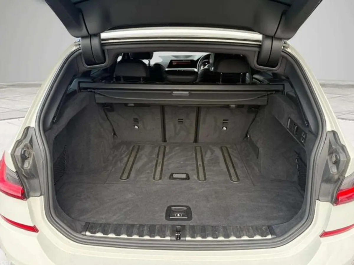 BMW 3-Series Estate, Diesel, 2021, White