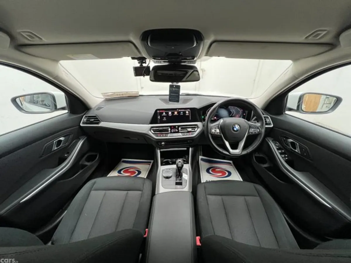 BMW 3-Series Saloon, Diesel, 2019, White