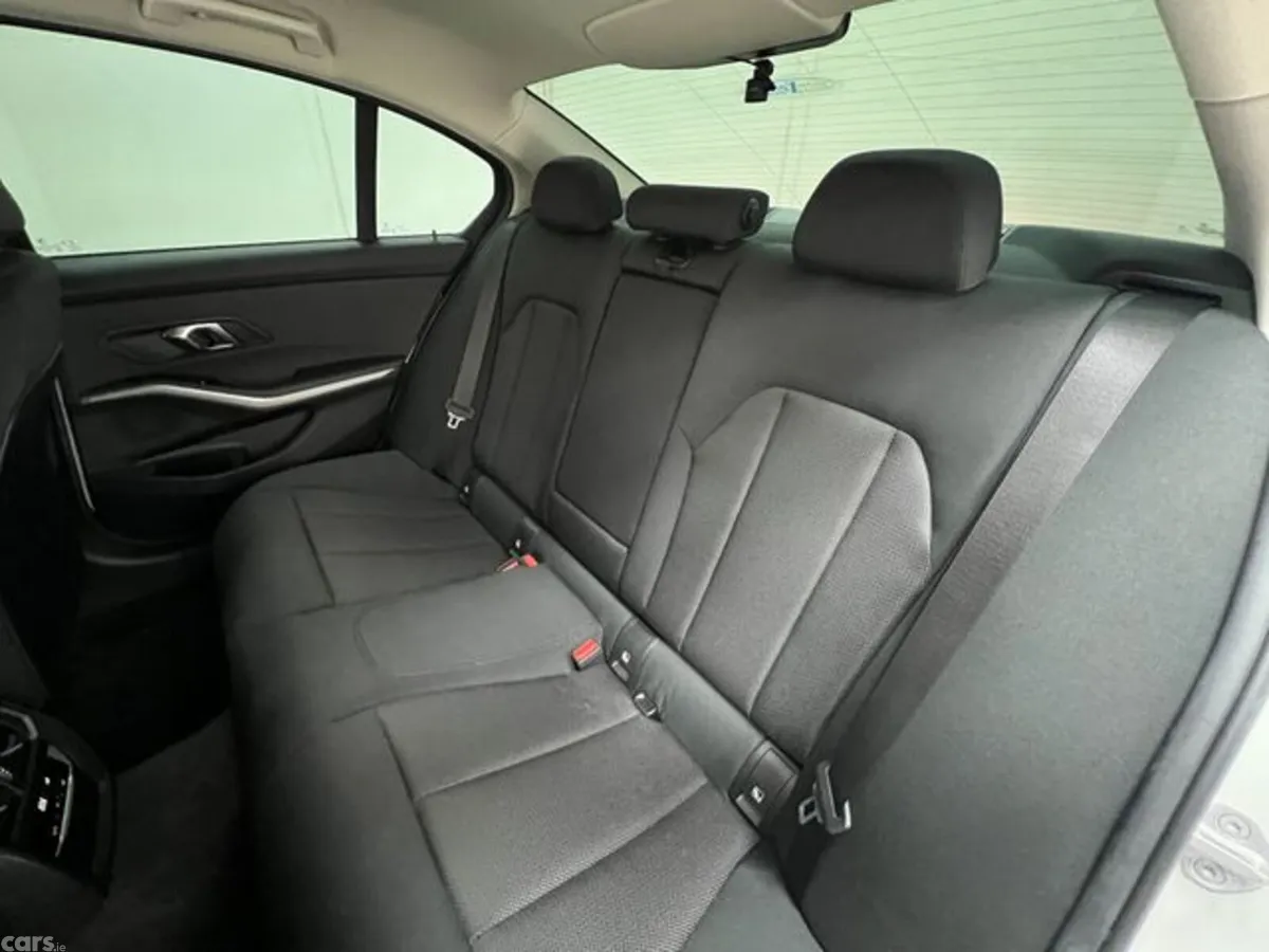 BMW 3-Series Saloon, Diesel, 2019, White