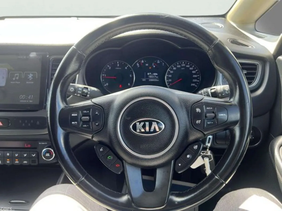 Kia Carens Estate, Diesel, 2014, Silver